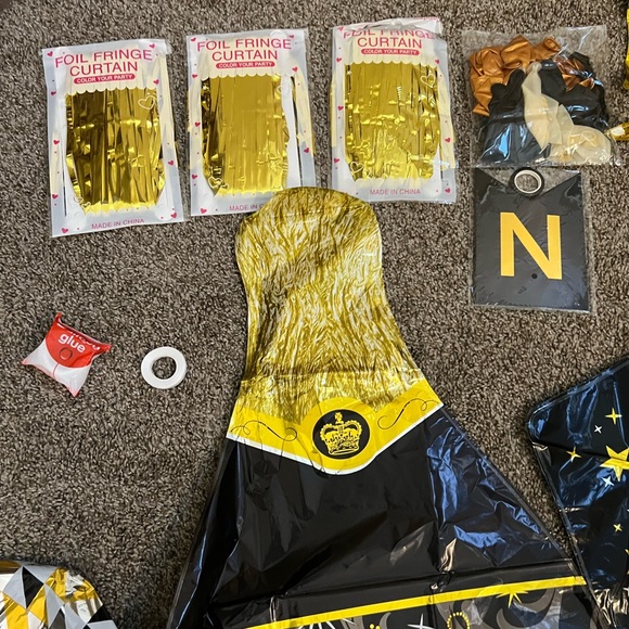 NEW HAPPY NEW YEAR DECORATION BUNDLE - Picture 5 of 8